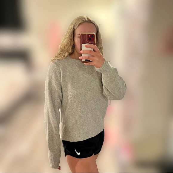 Grey H&M Sweater - Picture 8 of 8